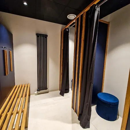 Piekny Z Tarasami * Puck