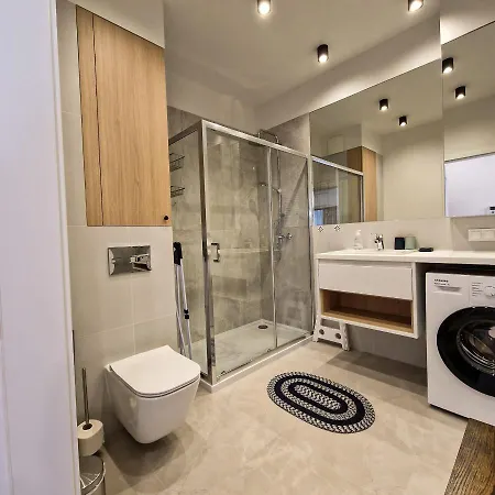 Piekny Z Tarasami Apartamento