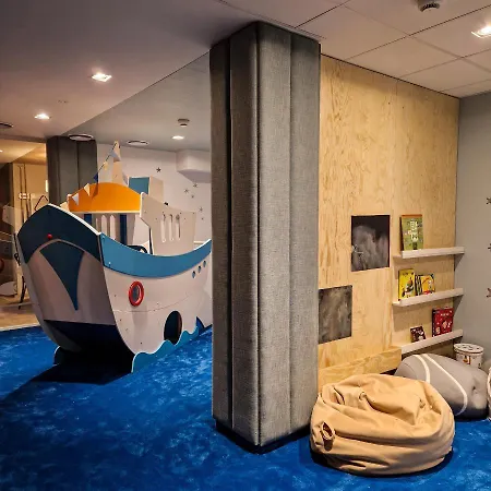 Piekny Z Tarasami Apartment *